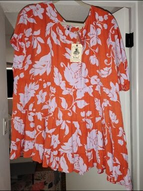 easel Coral Red and Lavender Floral Tiered Tunic